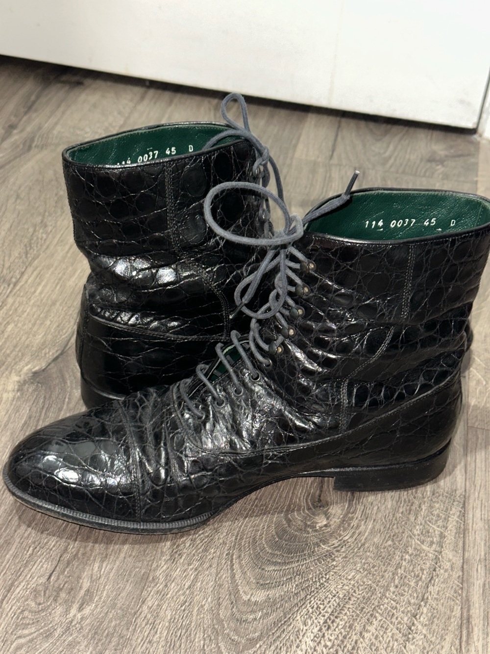 Gucci Made in Italy Vintage Crocodile Leather Boots